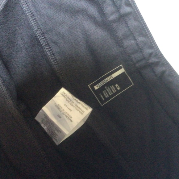 Mondetta Dark Grey Yoga Pants with Ruched Leg Detail size Medium - Picture 4 of 6